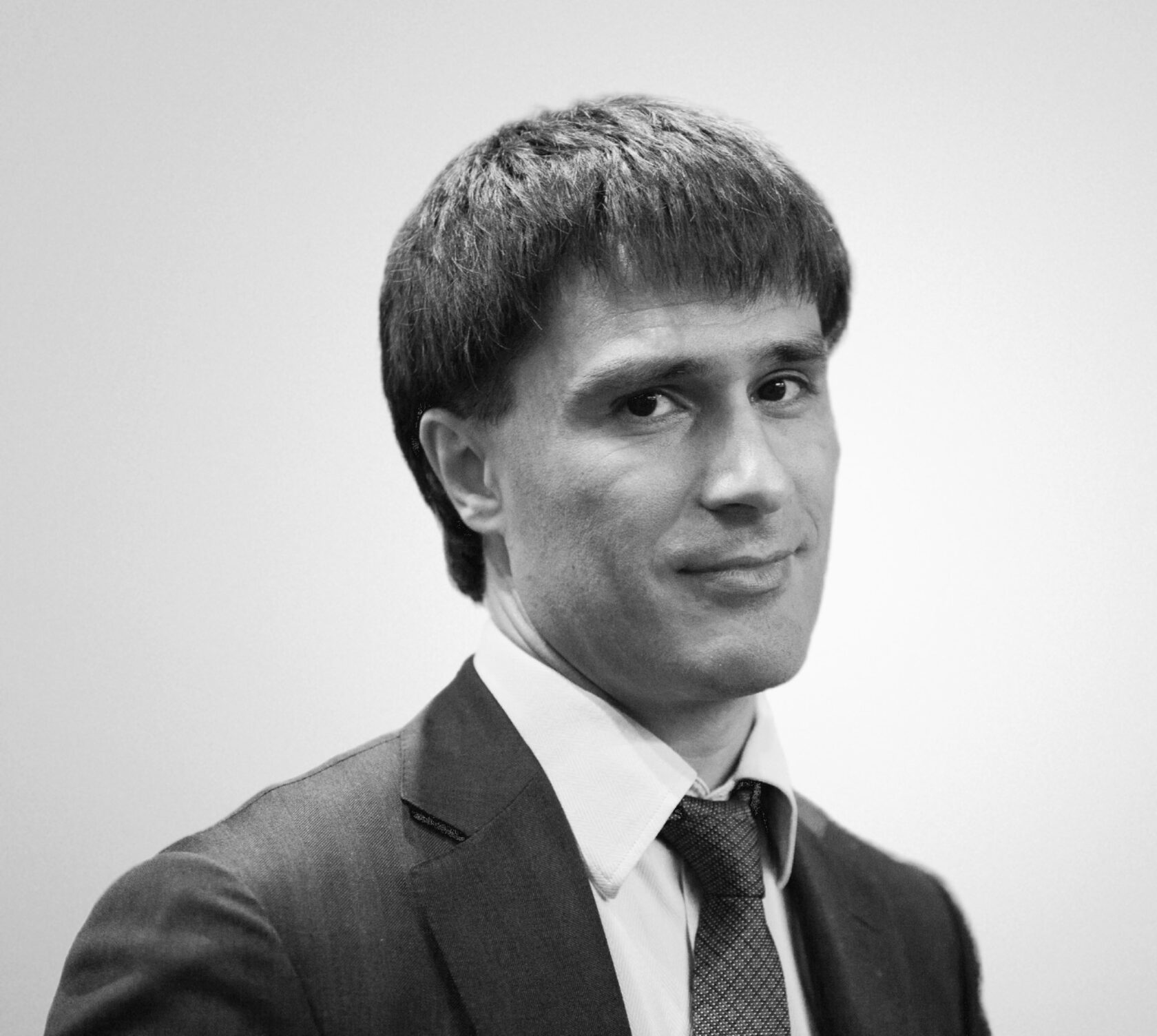 ГАТТАРОВ Руслан Усманович